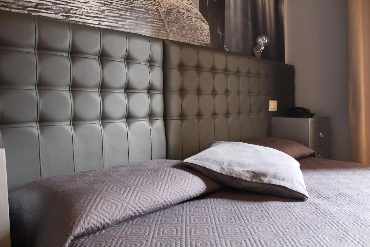 Hotel Ares Milano