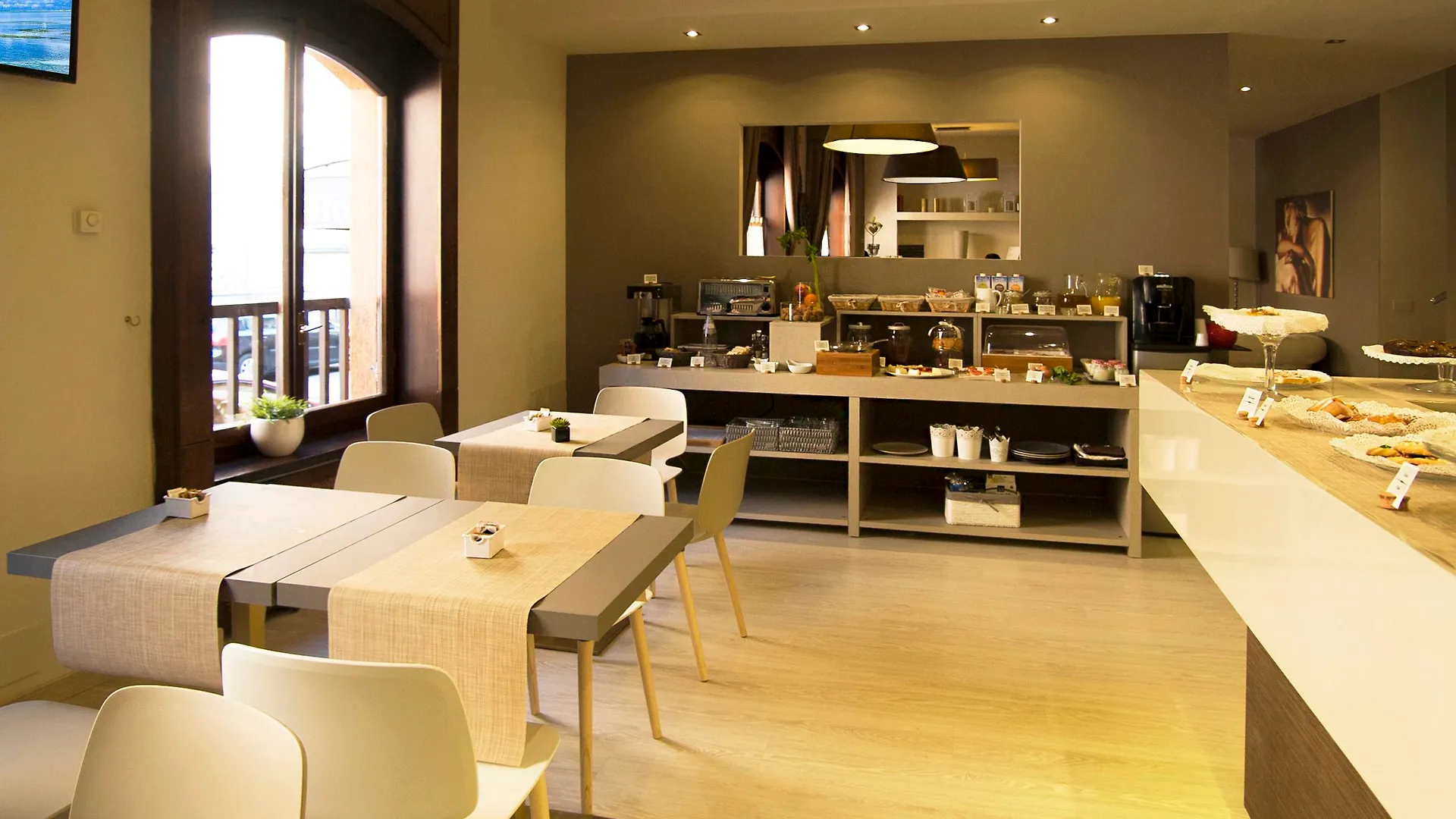 Hotel Ares Milano 3*, Milan Italy