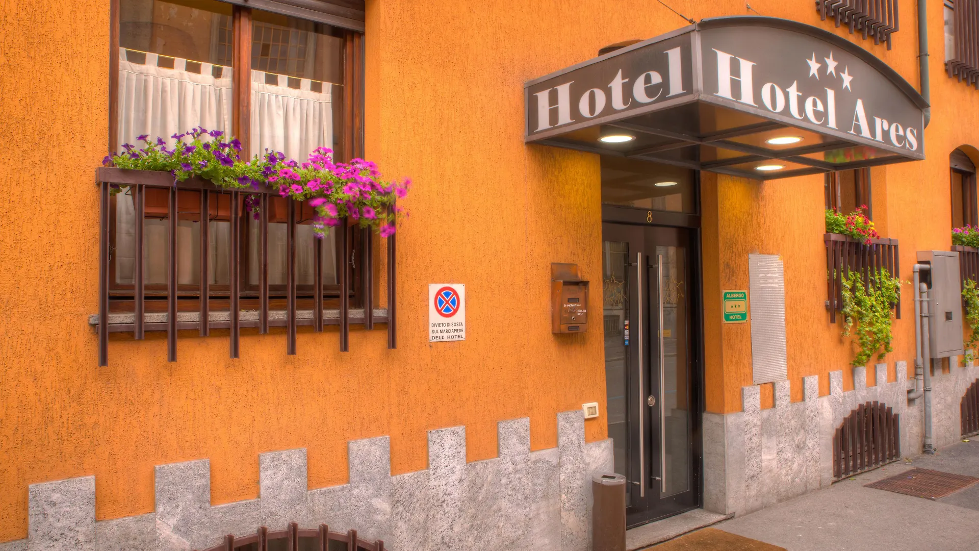Hotel Ares Milano Italy